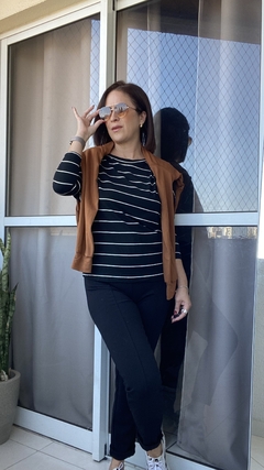 Blusa ampla gola canoa listrada - Raíssa