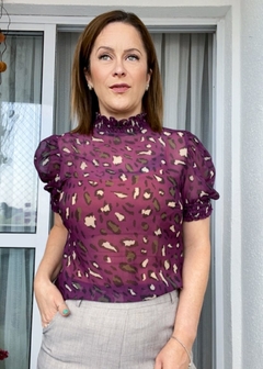 Blusa Gola Alta Animal Print