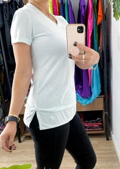 Blusa Básica em Malha Fria - loja online
