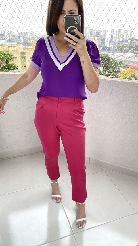 Blusa Crepe Roxa Gola V Camila