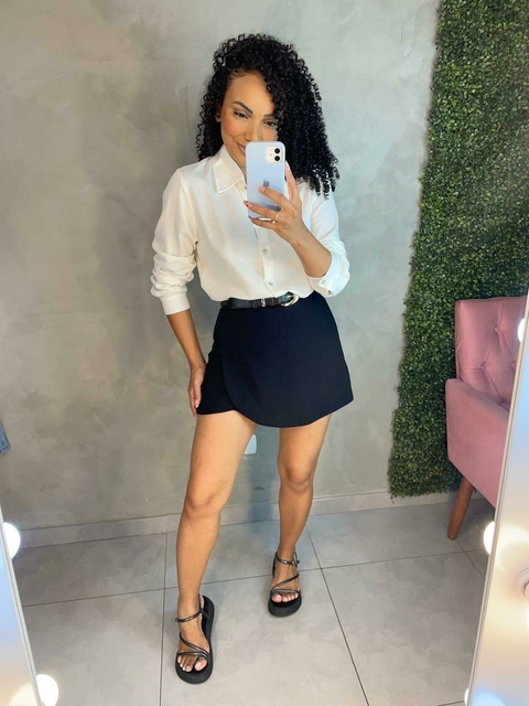 Short Saia Assimétrico