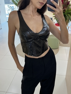 CORSET VINIL na internet