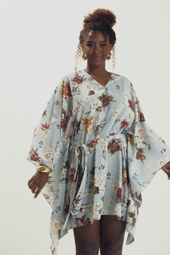 Kaftan Curto Flores Azul na internet