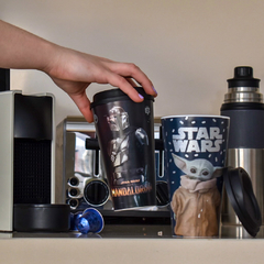 Vaso Star Wars YODA con tapa café y packaging - tienda online
