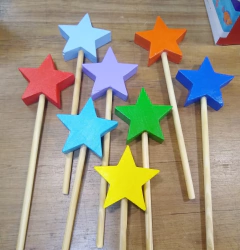 Varita Magica De Madera Varios Colores 24cm Chk en internet