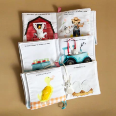 Libro Sensorial Un Dia De Granja Sonajero N.c - comprar online