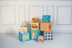 Torre Animales O Transportes Con Medidor De Altura Apilable Blando Bebes en internet