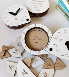Reloj Didactico De Madera Aprende Y Arma La Hora Madera - comprar online