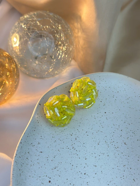 Brinco botão cristais amarelo BRIPK01 - comprar online