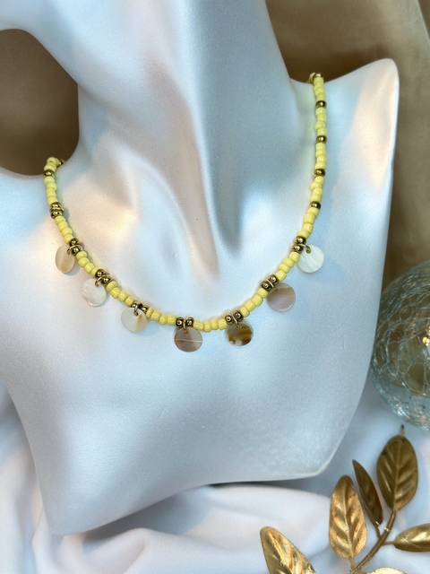 Colar miçanga e madre pérola amarelo COJW01 - comprar online