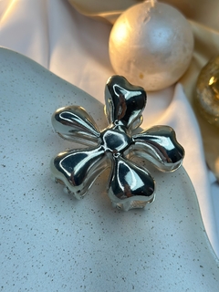 Piranha ferro G flor orgânica PIPK01 - Ruchelli Bijoux