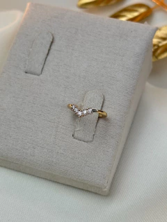 Anel falange fino formato v cravejado ANJM02 na internet