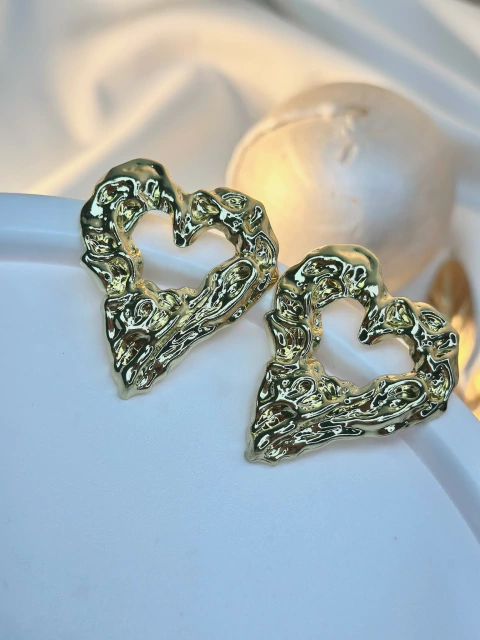 Brinco coração martelado BRIAM04 - comprar online
