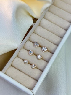 Trio de brinco Ariana Grande coração cravejado/cristal BRIJT10 - Ruchelli Bijoux