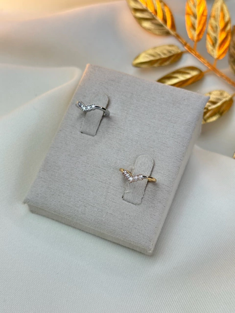 Anel falange fino formato v cravejado ANJM02 - comprar online