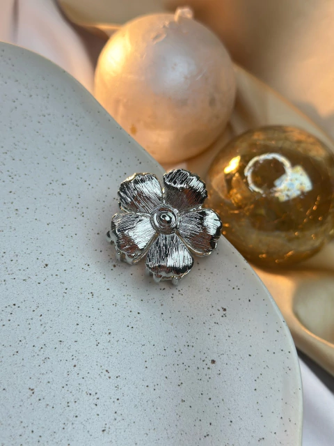 Piranha ferro M flor riscada PIJI01 - comprar online