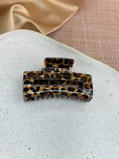 Piranha G quadrada vazada acetato animal print PIYU01 - loja online