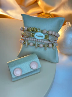 Kit de pulseira com brinco cascalho e búzios PUJ01 - Ruchelli Bijoux