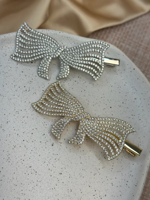 Bico de pato laço ondulado cravejado BCJT01 - comprar online