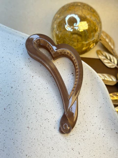 Bananinha coração translucido BAMU05 - Ruchelli Bijoux