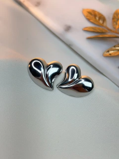 Brinco coração ponta aço inox BRILY04 - Ruchelli Bijoux