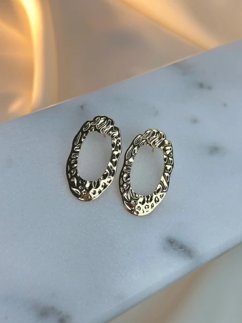 Brinco oval martelado BRIEZ01 - comprar online