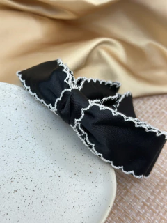 Imagem do Bananinha Laço Bordado BAPK01