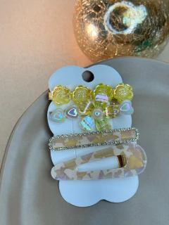 Kit 4 bicos de pato reta cravejada/flores BCLR01