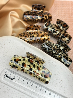 Piranha G quadrada fechada acetato animal print PIYU01 - Ruchelli Bijoux