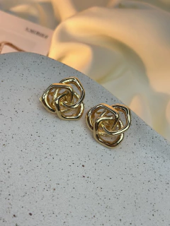 Brinco pressão nó vazado BRISN04 - Ruchelli Bijoux