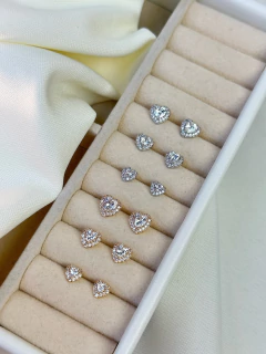 Trio de brinco Ariana Grande coração cravejado/cristal BRIJT10 na internet