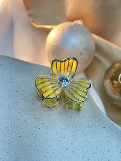 Piranha ferro M flor tres pétalas resinada PILR01 - comprar online