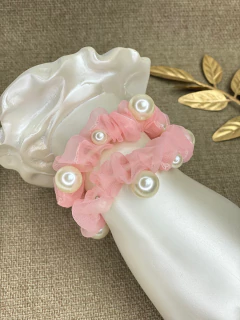 Dupla de scrunchie com pérola XUMU01 na internet