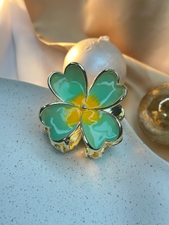 Piranha ferro G flor 4 pétalas resinada PILR01