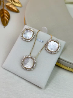 Kit colar e brinco quadrado madrepérola COSN07 na internet