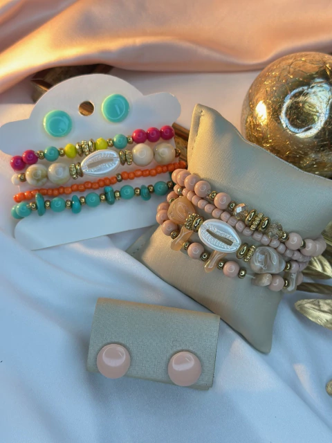 Kit de pulseira com brinco cascalho e búzios PUJ01 - comprar online