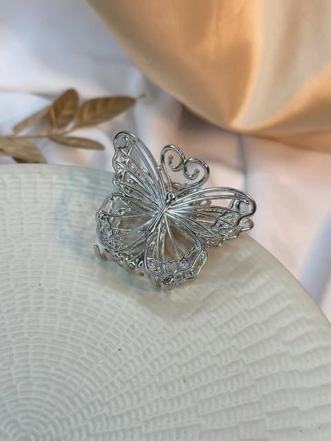 Piranha ferro M borboleta frente PIJI01 - comprar online