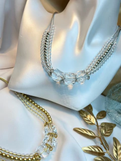 Colar tres fios dourados e transparencia COJ01 na internet