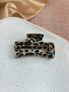 Piranha G quadrada vazada acetato animal print PIYU01 - comprar online