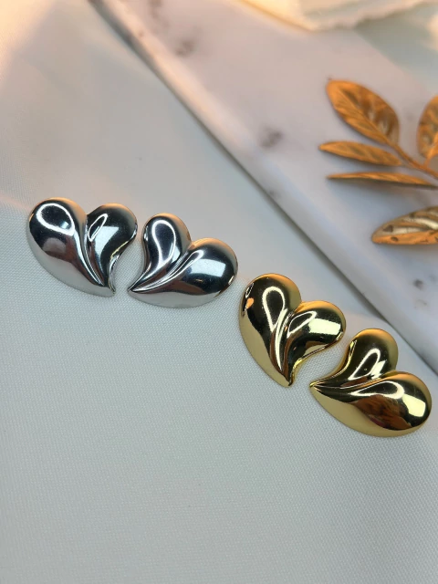 Brinco coração ponta aço inox BRILY04 - comprar online