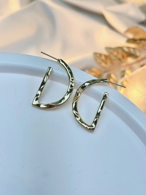 Brinco formato meia lua martelado BRIAM04 - comprar online