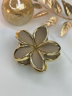 Piranha G hibisco borda II tons neutros PIVR07 - comprar online