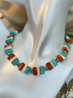 Colar de resina e entremeios dourados CONG01 - Ruchelli Bijoux