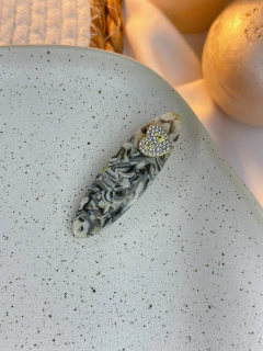 Bico de pato arredondado acetato coração cravejado BCGR01 - loja online