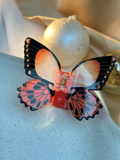 Imagem do Piranha G acetato borboleta detalhada PIYU01