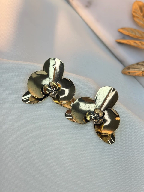 Brinco envelhecido flor 3 pétalas BRIAL03 - comprar online