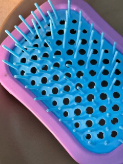 Escova de cabelo vazada DIVJC05 na internet