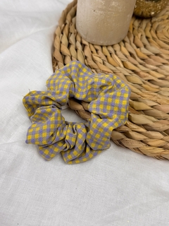 Scrunchie XADREZ re08 - Ruchelli Bijoux