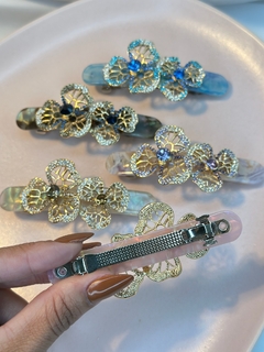 Presilha LUXO acetato e flores vazada PRELR01 na internet