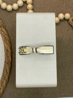 Bico de pato laço pb Chanel BCYU01 - Ruchelli Bijoux